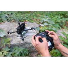Навчання пілотів-випробувачів FPV-дронів коптерного типу для військових